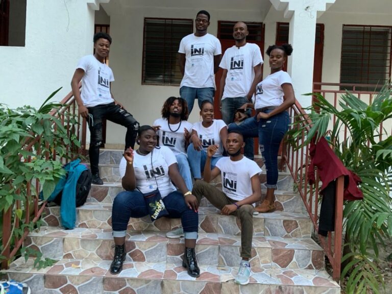 Former les enseignants à l’art dramatique : nos formations expliquées